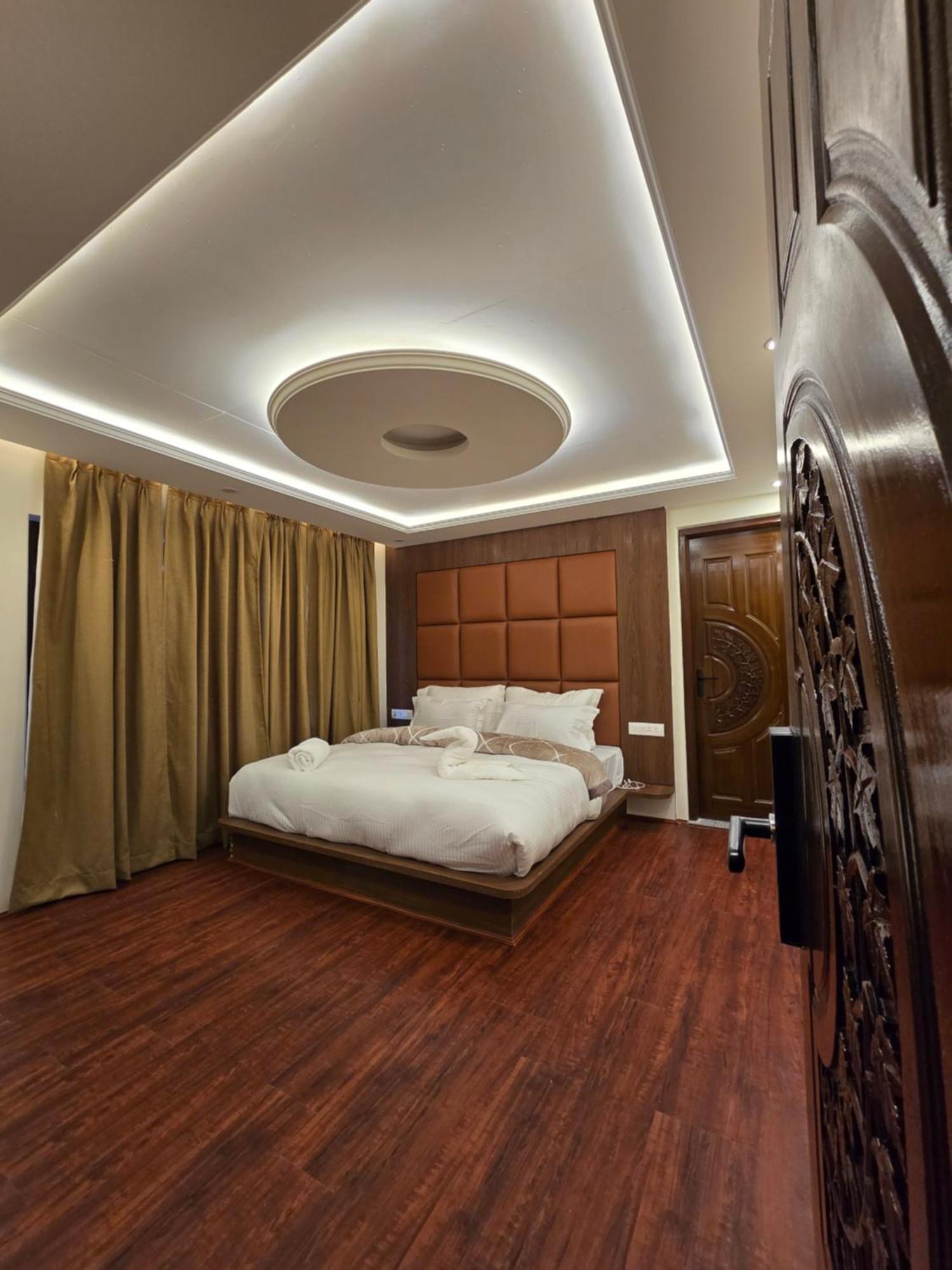Premier Pahalgam Hotel Екстериор снимка