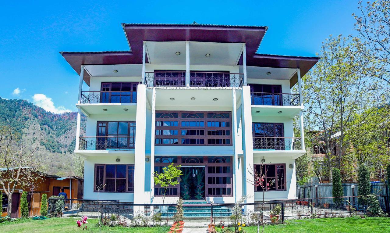 Premier Pahalgam Hotel Екстериор снимка